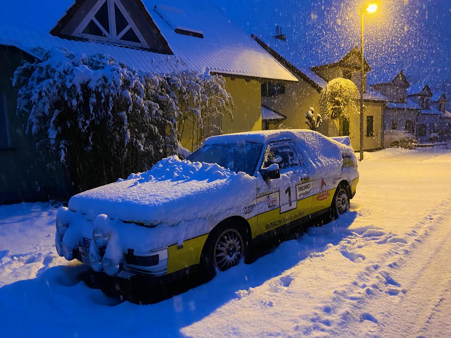 Winter ist quattro Zeit💪
Oder was meint Ihr? 😉

#quattro #winter #urquattro #quattropower #5cylinderturbo @tuning_by_gmg